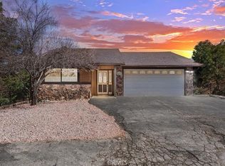 5471 Zurich Dr, Wrightwood, CA 92397