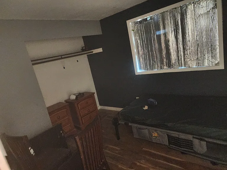 404 Merrick Ave — Photo 3