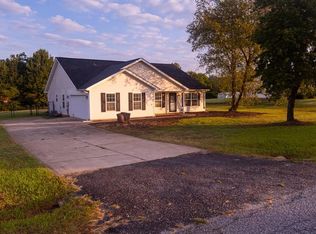 122 McClain Lake Dr, Anderson, SC 29625