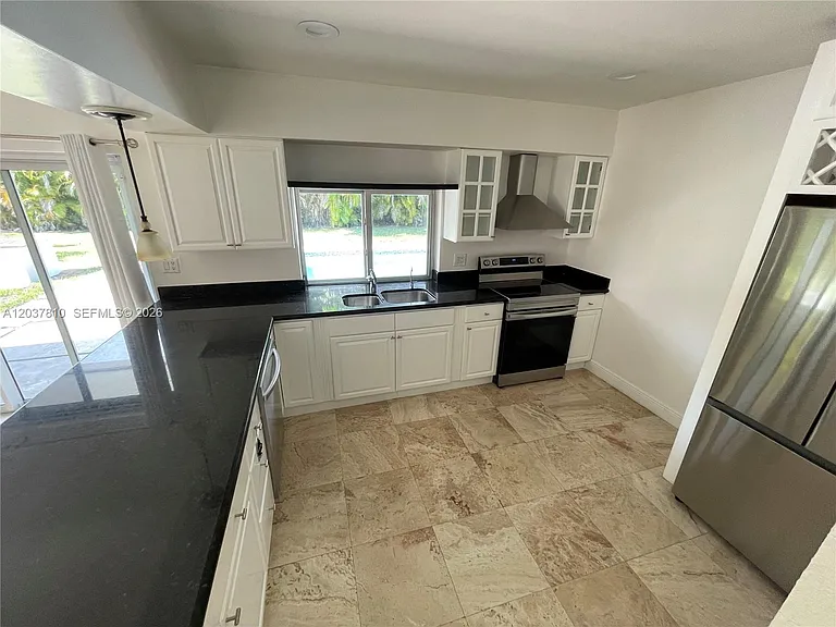 7361 SW 117th Ter — Photo 8