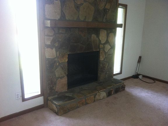 5th image of 3869 Easy Cir NE