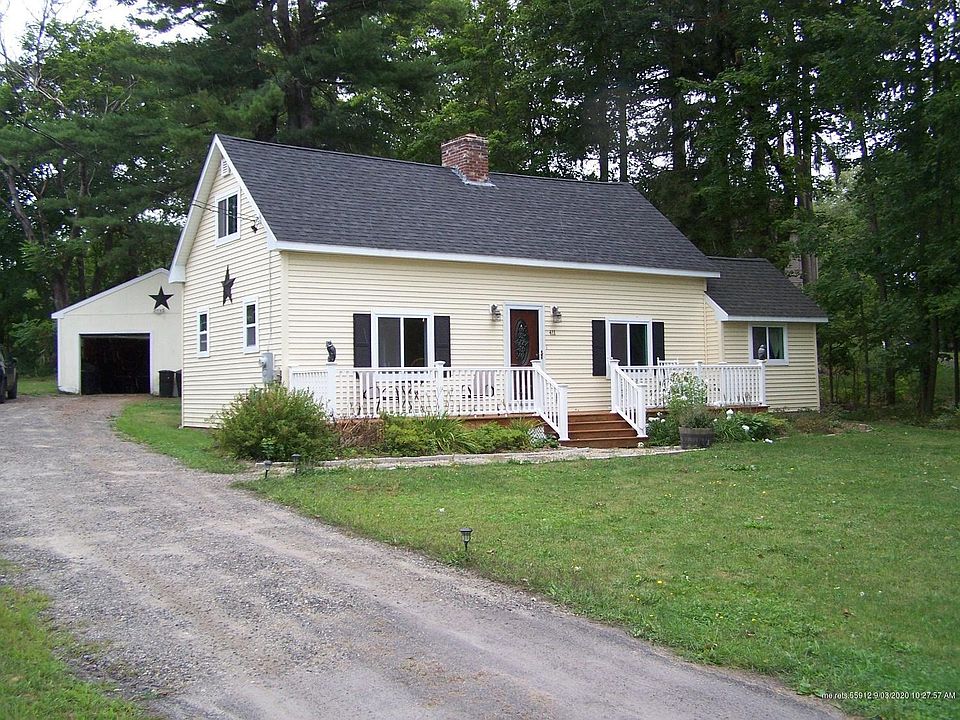 2nd image of 411 Main St