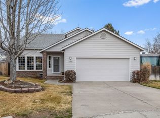 2985 NE Alpenglow Pl, Bend, OR 97701