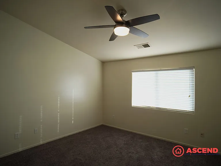 301 Alysheba Dr — Photo 15