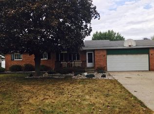 854 Waukee Ln, Zilwaukee, MI 48604