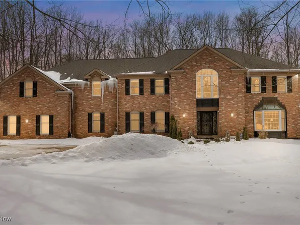 7220 Rollingbrook Trl, Solon, OH 44139