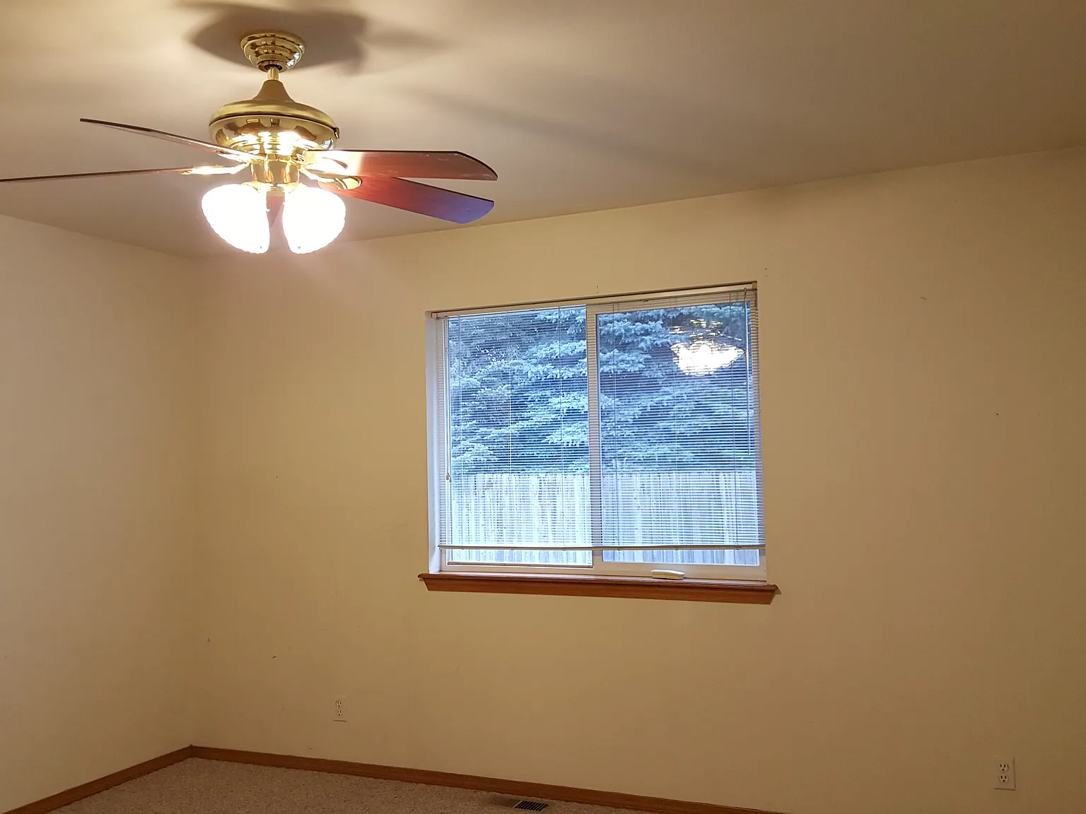3 bed, 1129 sqft, $2,095 — Photo 4