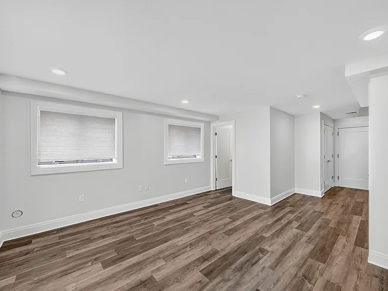 211B Slocum Way — Photo 31