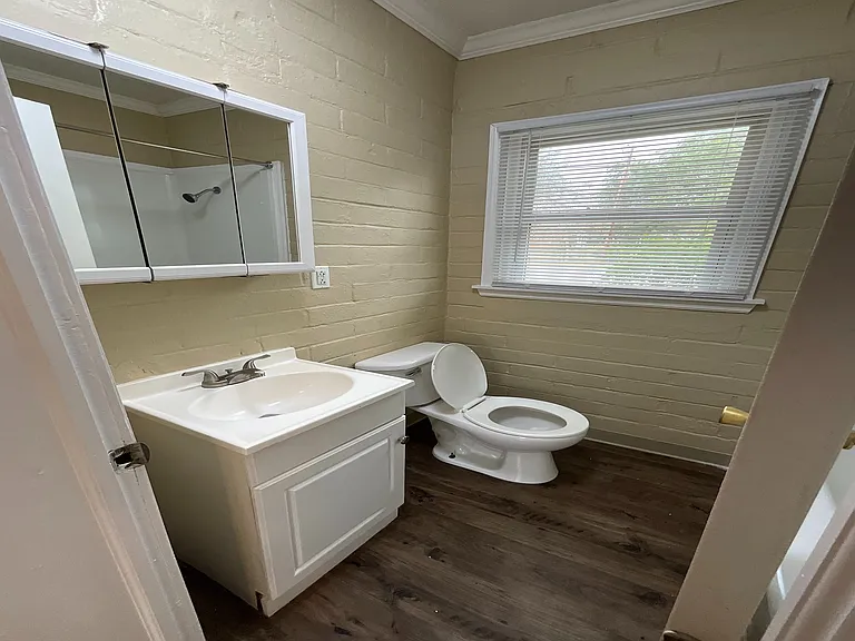 Cottage- Bathroom