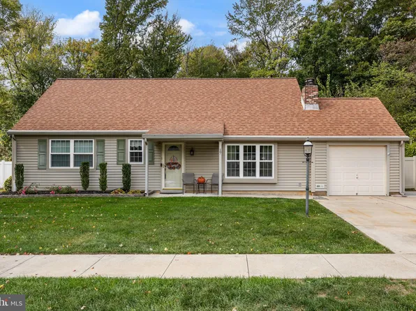 17 Devonshire Dr, Westampton, NJ 08060