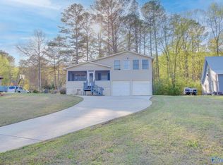 1129 Honeycomb Rd, Grant, AL 35747