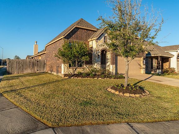 2nd image of 23042 Verona Vista Dr