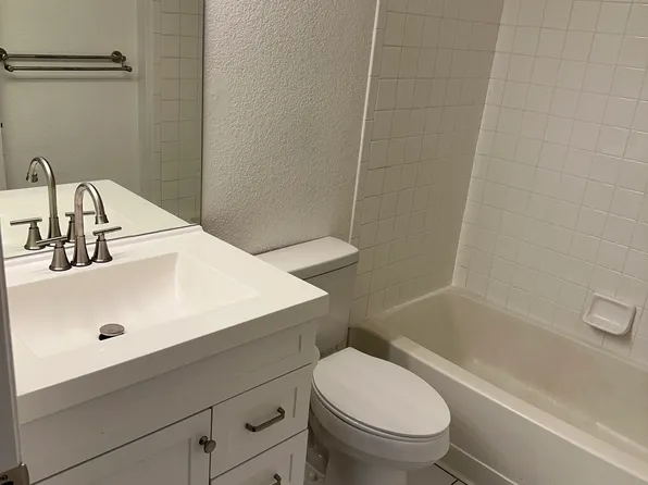 12118 W Dorado Pl Unit 201, Littleton, CO 80127