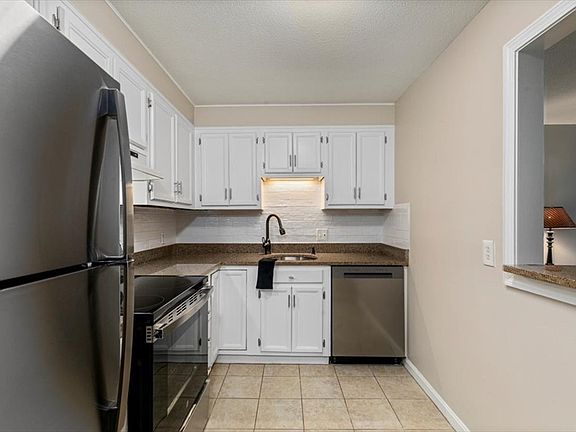 4th image of 440 North Ave APT 157