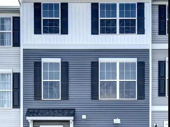 11095 Gopher Dr #109, Waynesboro, PA 17268