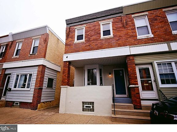 2nd image of 2751 Casimir St