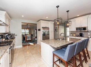 276 Watson Ave, Lyndhurst, NJ 07071