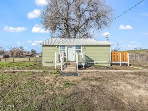 2406 S 81st Ave, Yakima, WA 98903