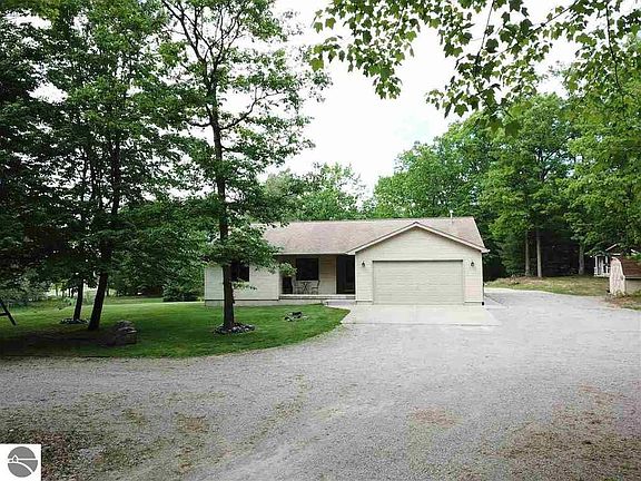 2nd image of 6825 Callaway Dr