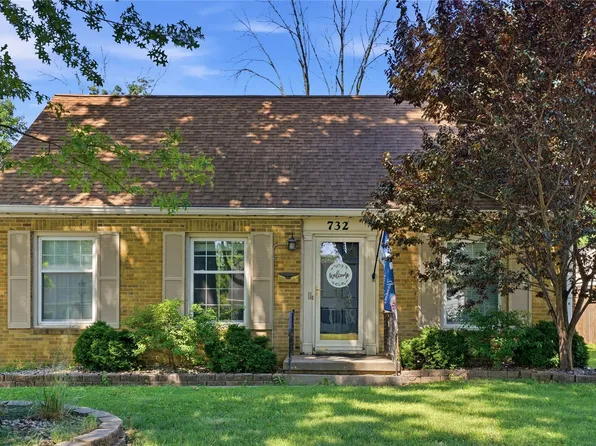 732 10th St, West Des Moines, IA 50265