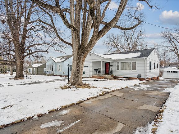 2nd image of 2415 48th St