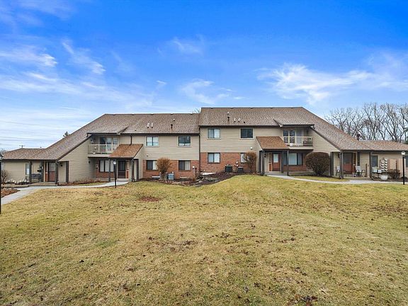 2nd image of 3721 West Loomis ROAD