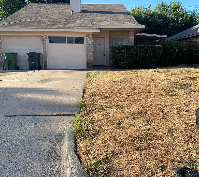 1502 Woodfern Dr