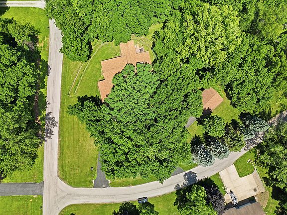 2nd image of 14950 Melinda Dr