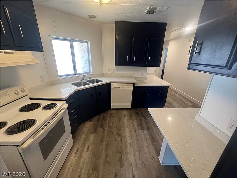 3020 W Charleston Park Ave — Photo 7