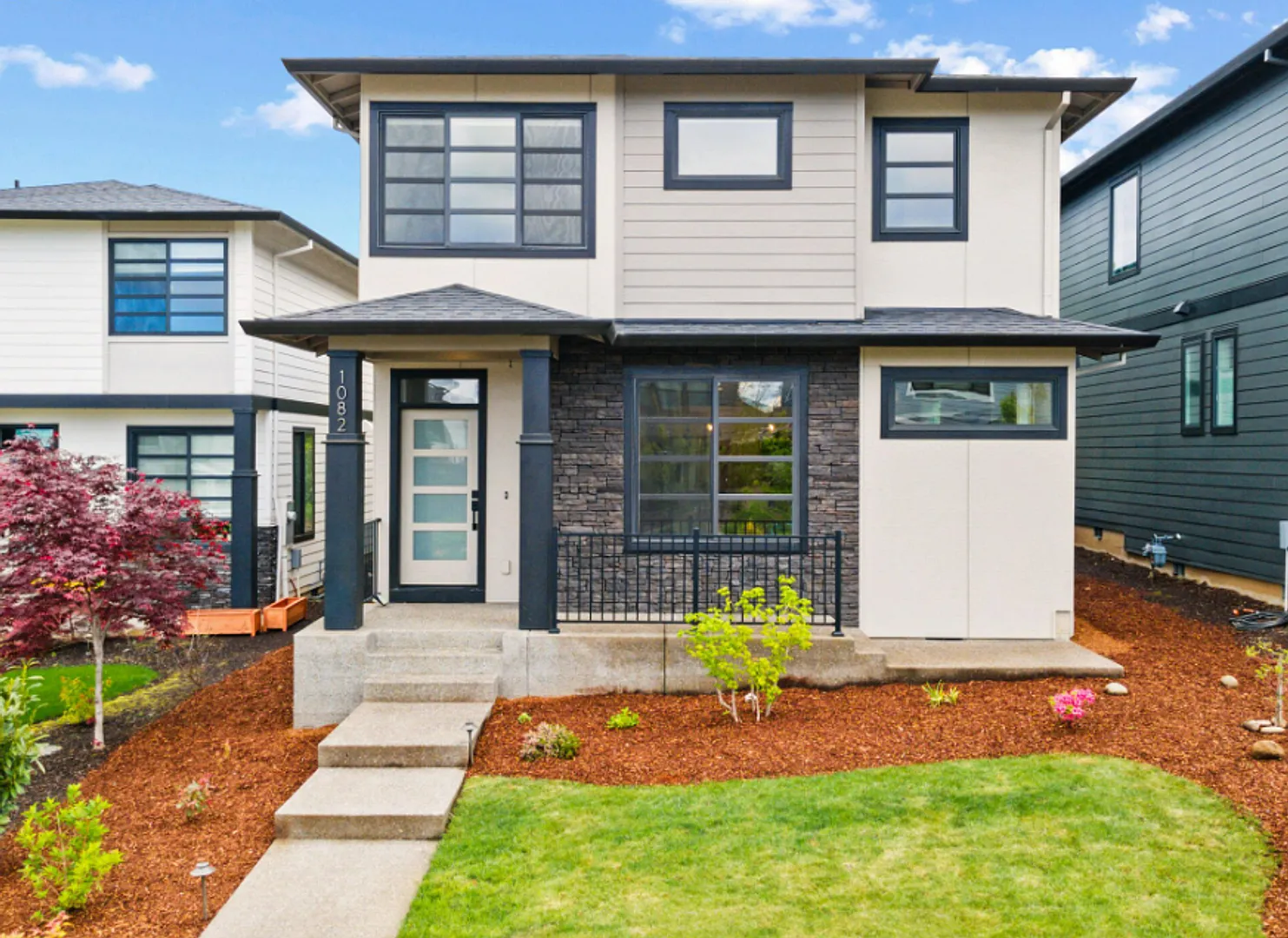 Beautifully Upgraded Home Near McMenamins Edgefield with Engineered Hardwood, Stainless Appliance... — Photo 1