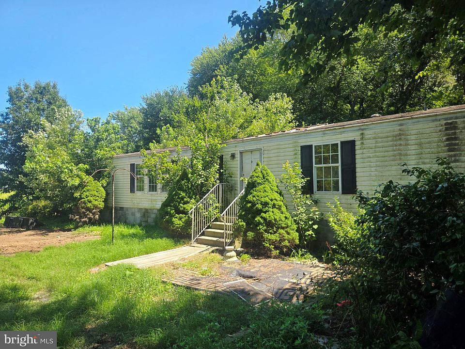 2nd image of 35385 Wango Rd