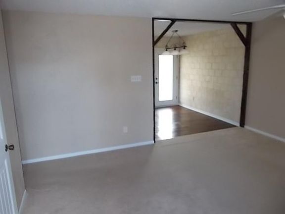 2nd image of 7951 Bonnie Cir