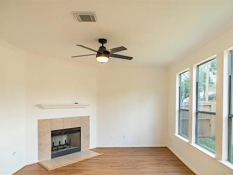 16327 Woma Ct — Photo 18