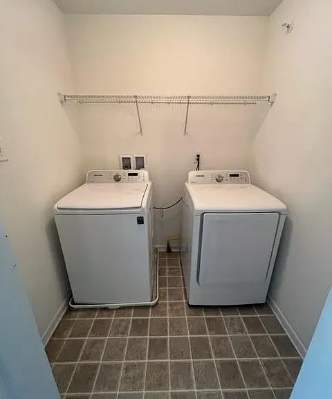 974 King Way — Photo 11