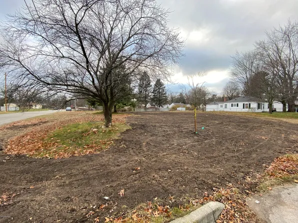 2111 Leif Ave, Muskegon, MI 49441