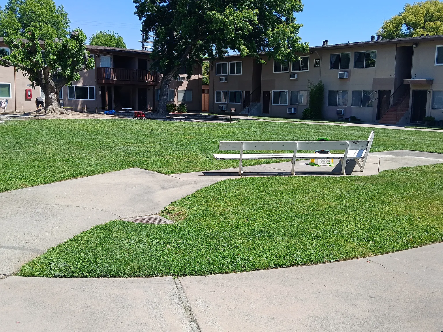 Hunter's Pointe Apartments — Photo 2