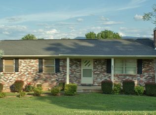 405 Navaho Dr, Seymour, TN 37865