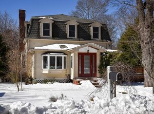 68 Ward St, Lexington, MA 02421