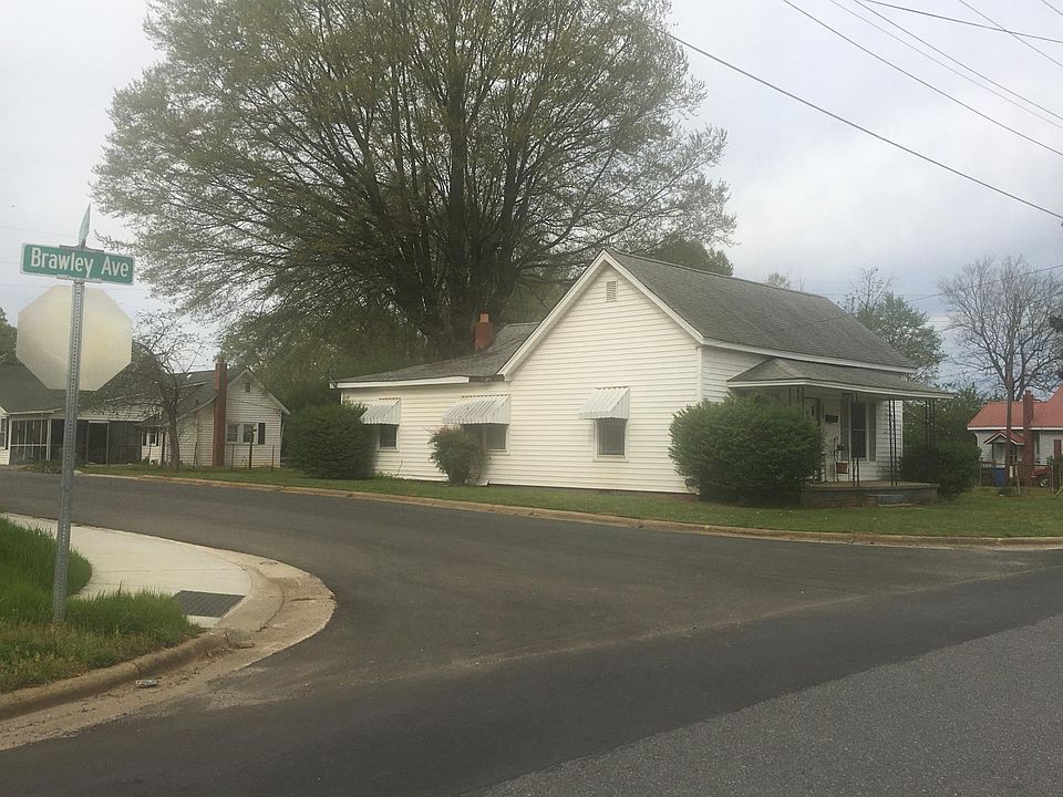 2nd image of 219 E Brawley Ave