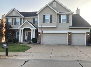 11 Pinetop Ct, Saint Louis, MO 63129