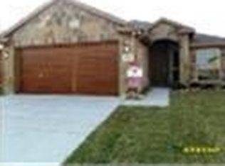 5225 Mirror Lake Dr, Haltom City, TX 76117