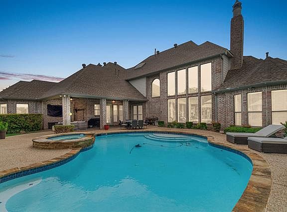 2nd image of 4205 Glen Meadows Dr
