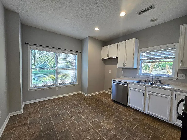 1566 Clark Sound Cir — Photo 5