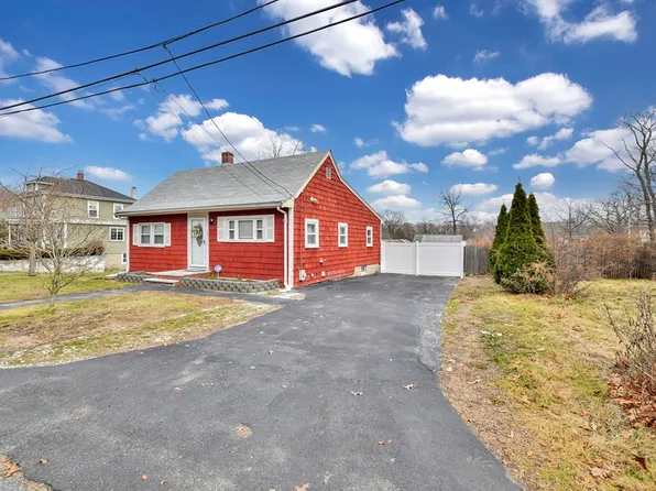 7 Fern Ave, Randolph, MA 02368