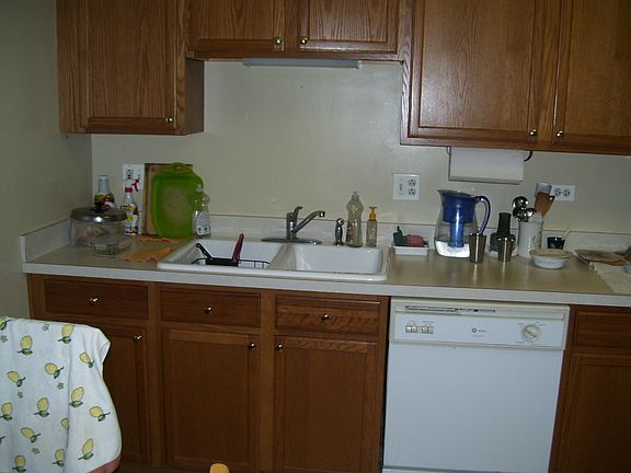 3rd image of 915 Elderberry Cir Unit 303
