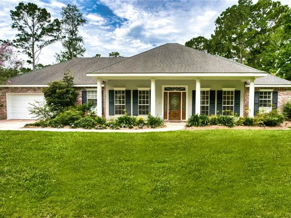 8024 Winners Cir, Mandeville, LA 70448