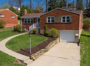 5087 S Passage Dr, Pittsburgh, PA