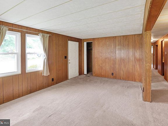 4th image of 289 Horseshoe Dr