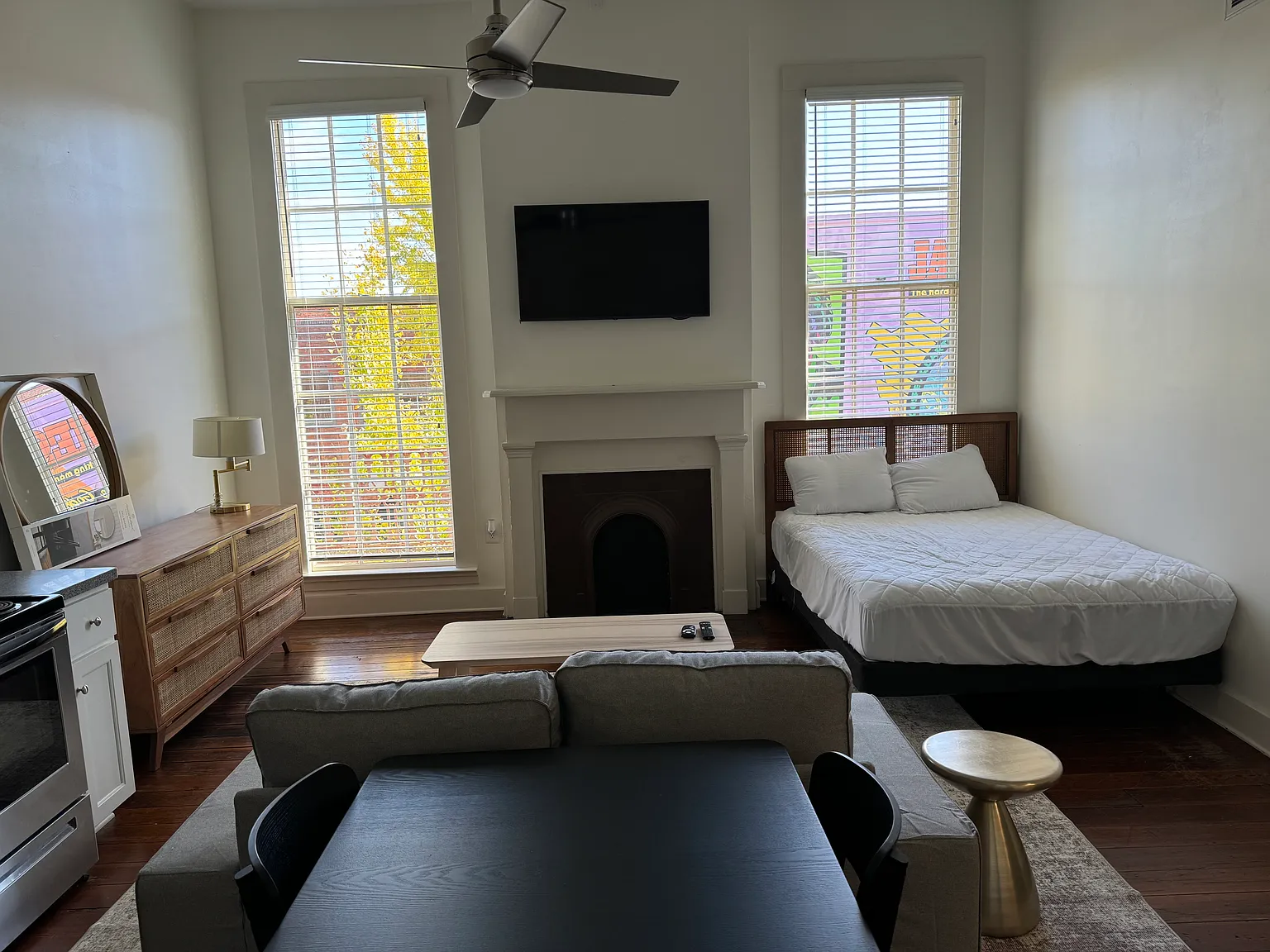 Studio, 500 sqft, $1,100 — Photo 2