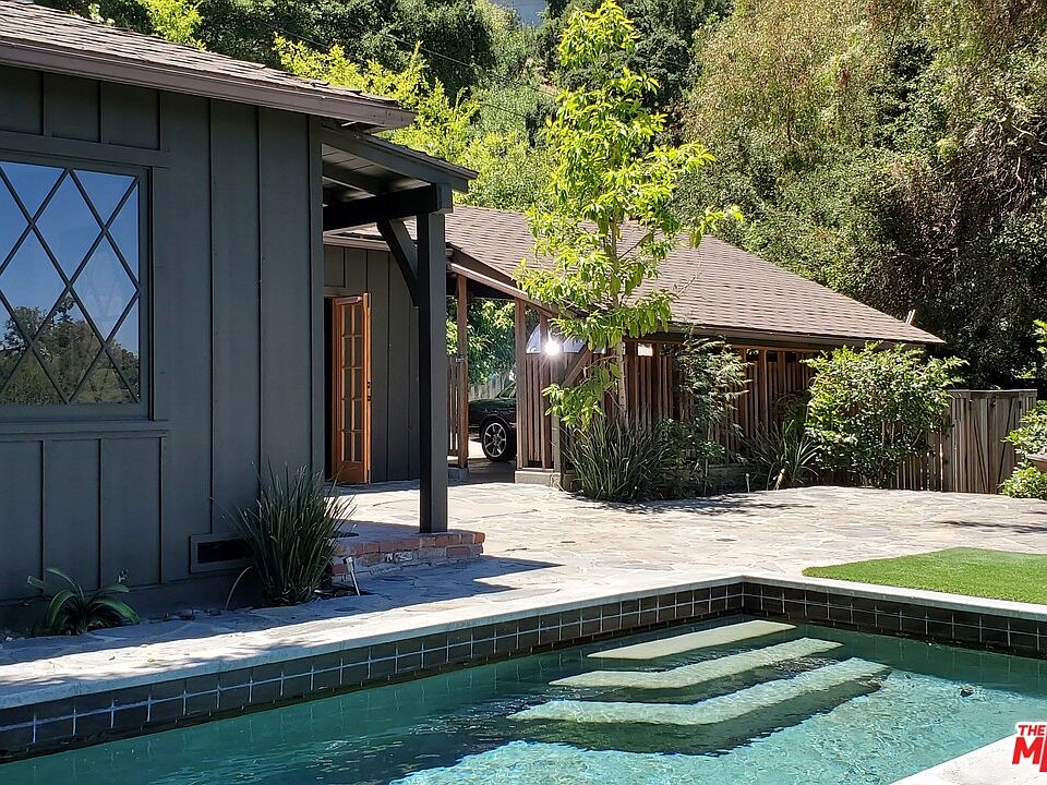 1st image of 3744 Avenida Del Sol
